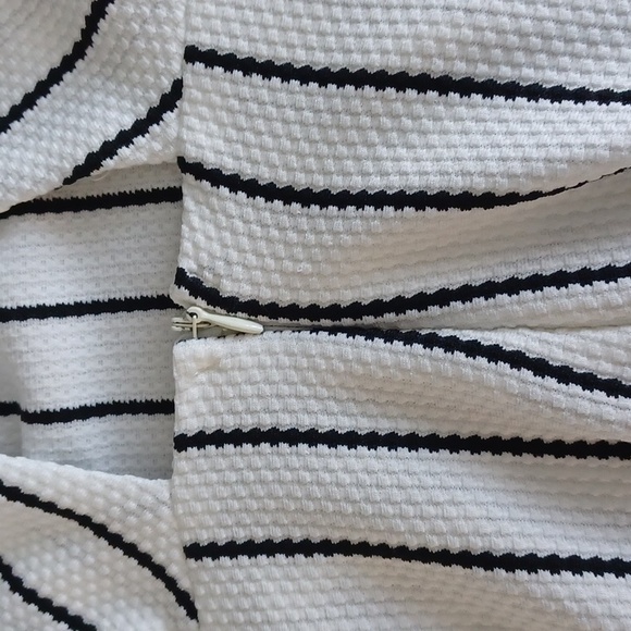 Lush Striped Dress - Picture 9 of 11